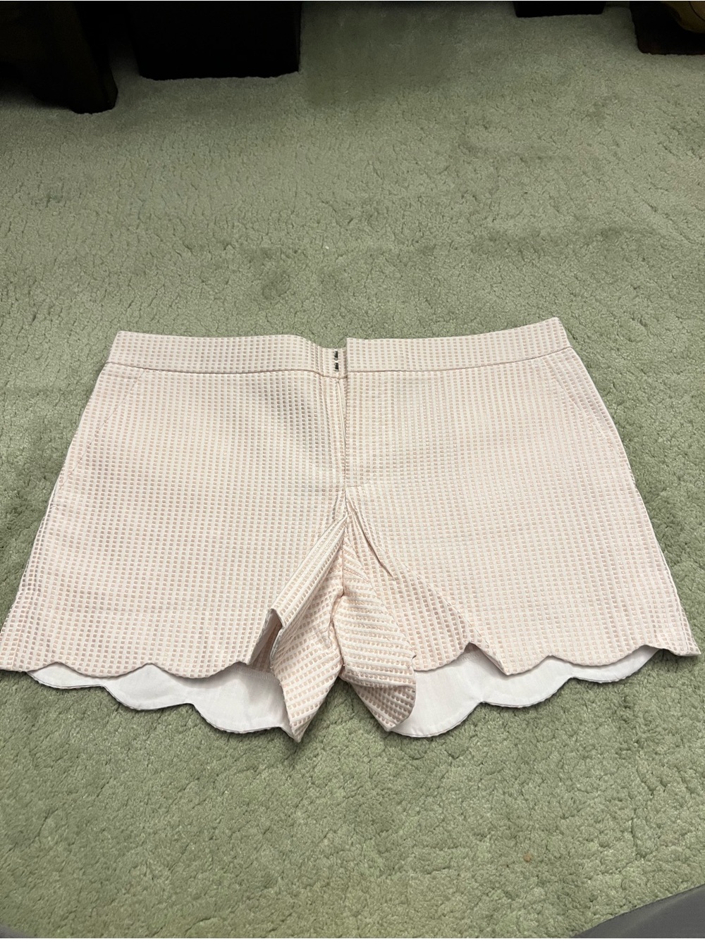 Club Monaco Scallop Hem Textured Pink Women's Shorts